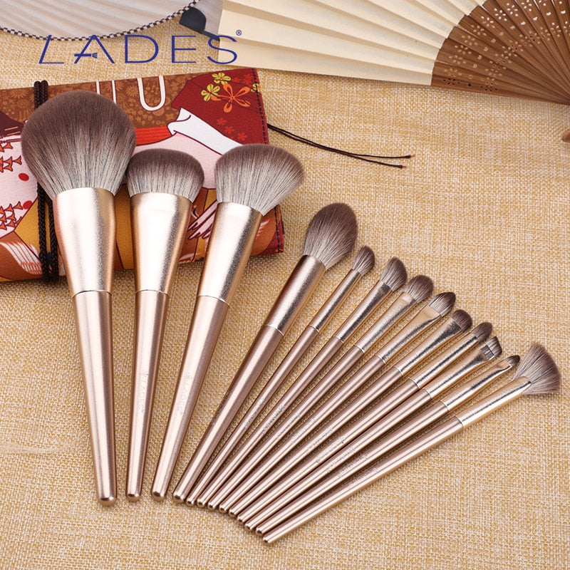 14PCS Makeup Brushes Set Foundation Blusher Powder Brush Eyeshadow Blending Make up Kits Cosmetic Tools Gold with Pouch